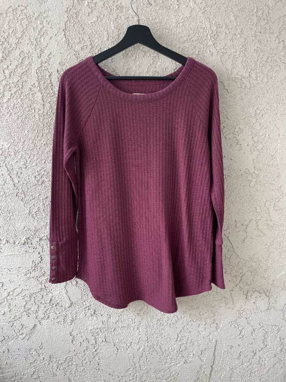 Chaser Waffle Knit Thermal Long Sleeve Top Burgundy Button Cuff Size Large
